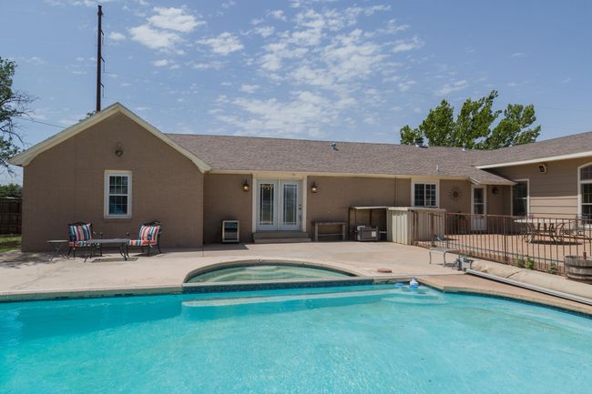 1308 W 24 Th St, House other with 4 bedrooms, 3 bathrooms and null parking in Plainview TX | Image 75