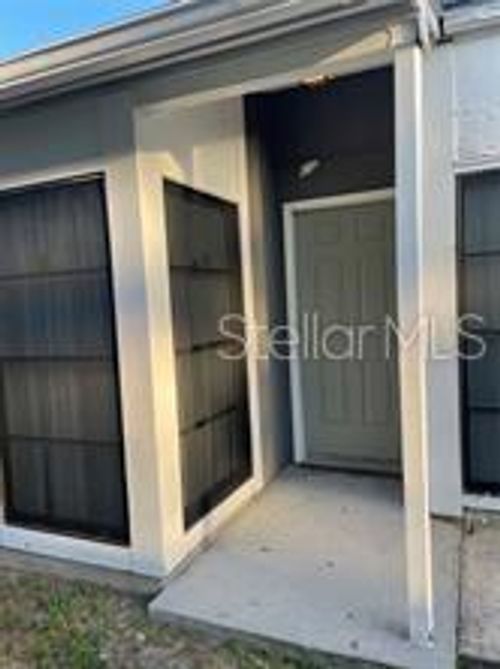 2905 Kelly Ridge Ln, Tampa, FL, 33604-2203 | Card Image