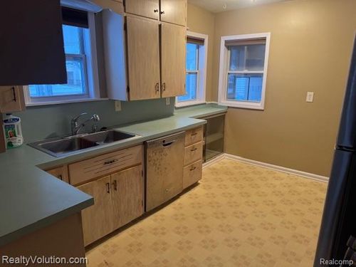 260 Dirgo St, Imlay City, MI, 48444-1208 | Card Image