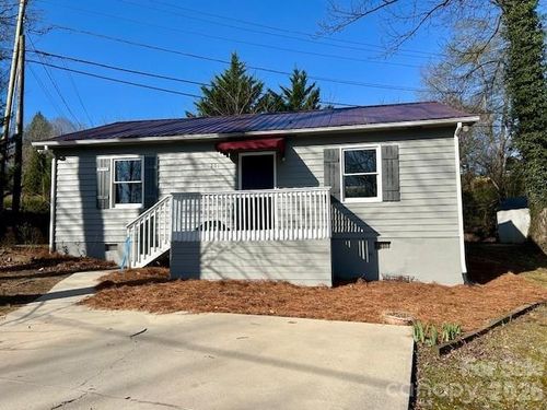 201 Brookdale Pl Nw, Lenoir, NC, 28645-4912 | Card Image