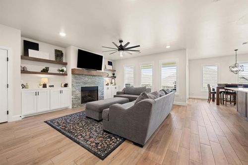 14608 Claxton Place, Yukon, OK, 73099 | Card Image