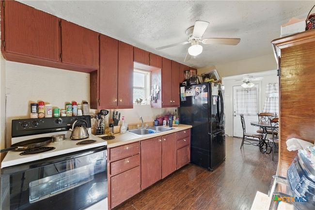 556 Gode Ln, House other with 3 bedrooms, 2 bathrooms and null parking in New Braunfels TX | Image 20