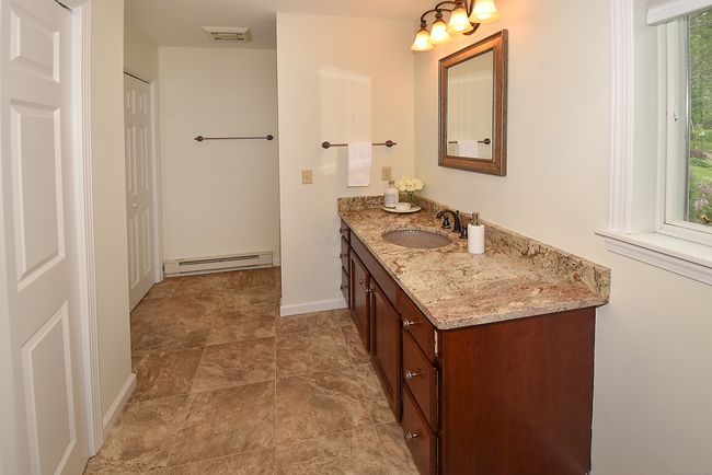 96 Avery Shrs, House other with 5 bedrooms, 5 bathrooms and null parking in Coventry CT | Image 17