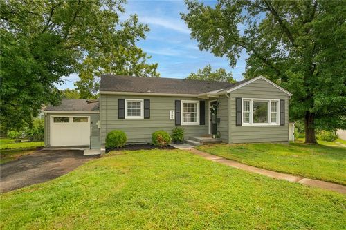 249 Allcutt Ave, Bonner Springs, KS, 66012-1403 | Card Image