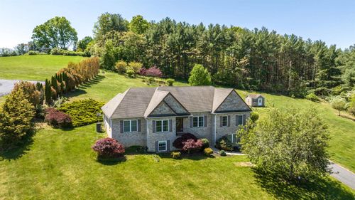 81 Cedar Creek Ln, FORT DEFIANCE, VA, 24437-2063 | Card Image