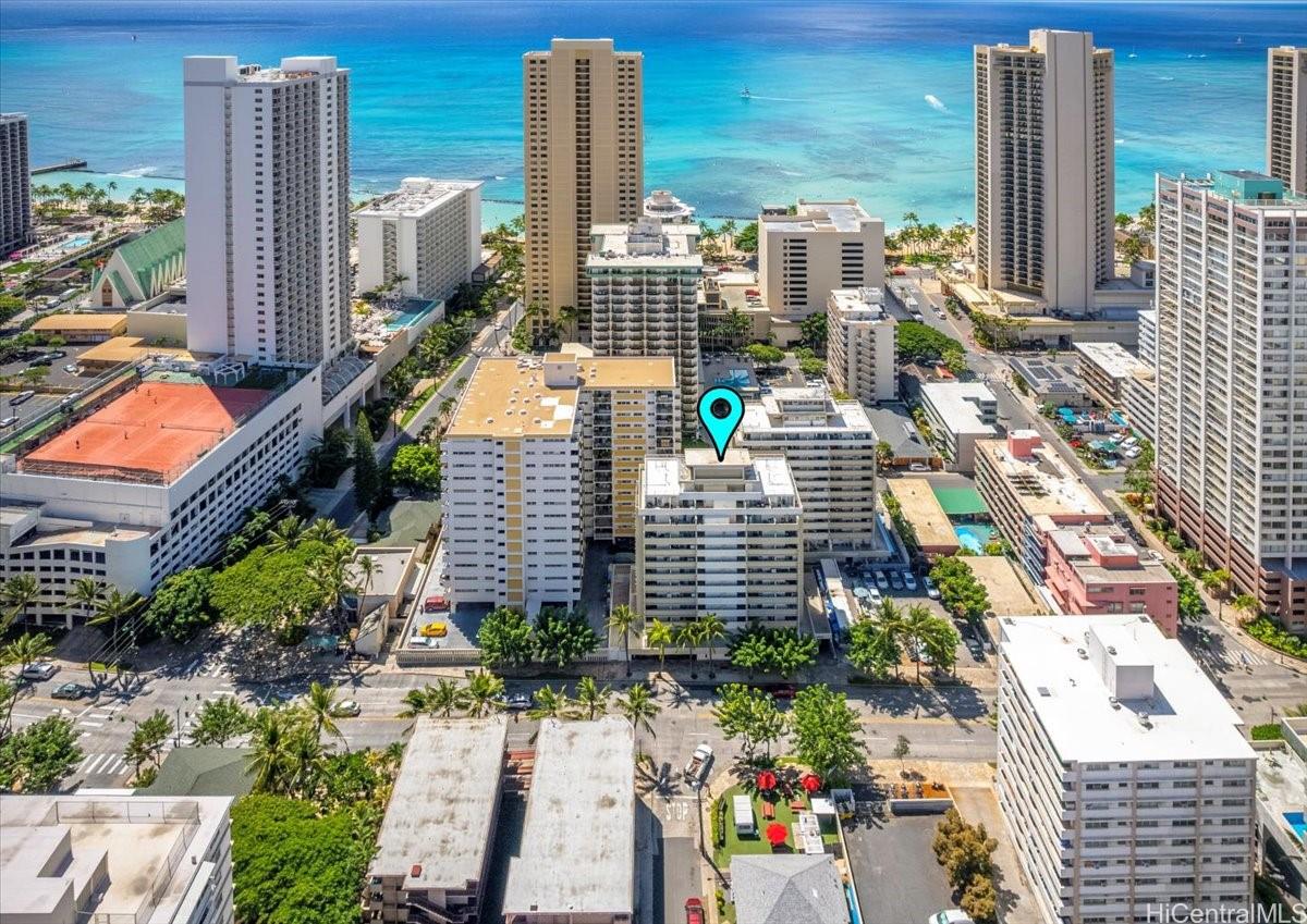 Kuhio Ave, Honolulu, HI 96815