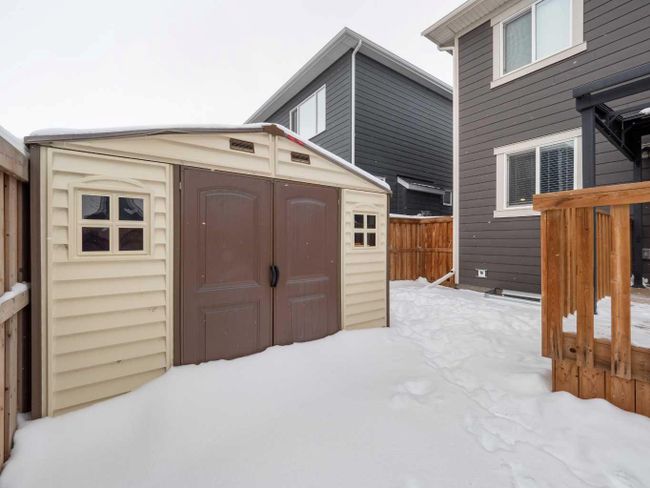 12 Yorkstone Heath Sw, Home with 4 bedrooms, 2 bathrooms and 4 parking in Calgary AB | Image 33