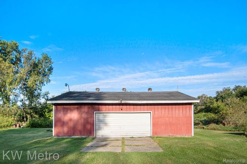 9500 N Meridian Rd, Pleasant Lake, MI, 49272-9632 | Card Image