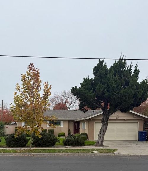 917 Woodrow Avenue, Modesto, CA, 95350 | Card Image