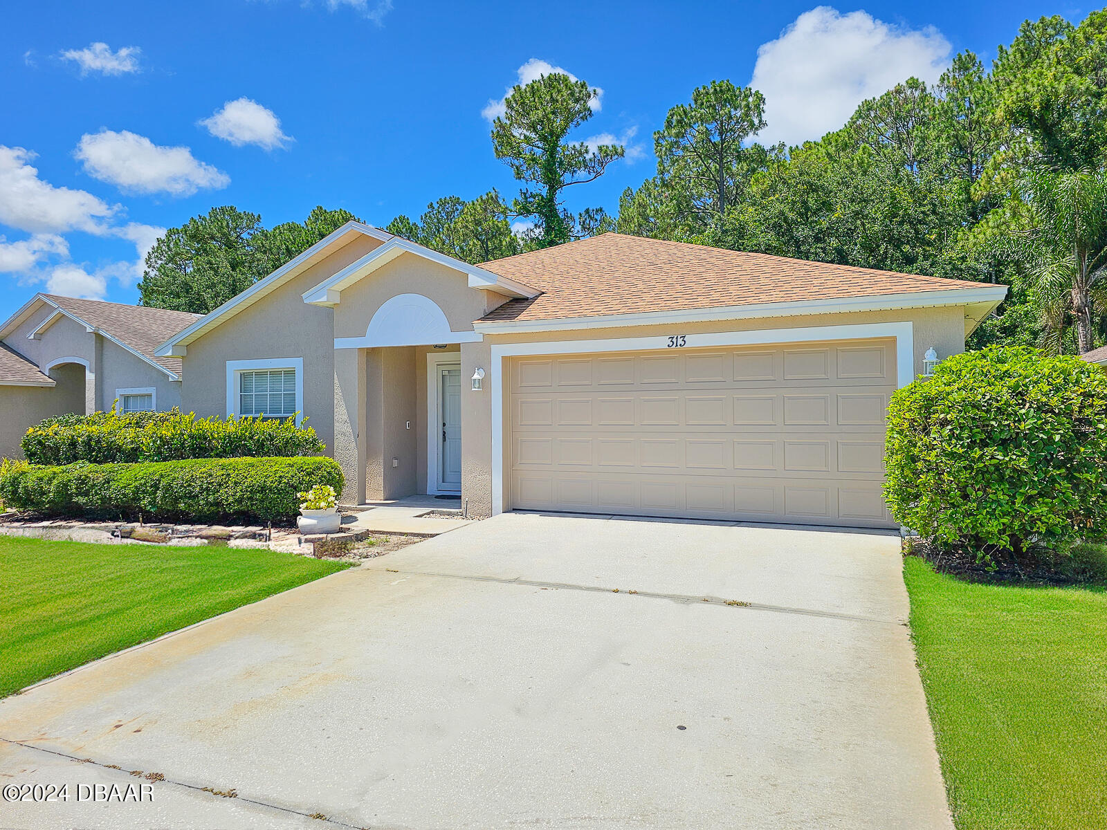 Dahoon Holly Dr, Daytona Beach, FL 32117