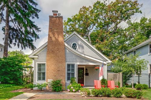 354 Hirst Ct, Lake Bluff, IL, 60044-2755 | Card Image