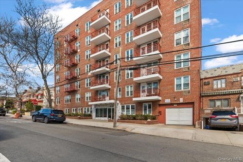 5e-65-15 Alderton St, Rego Park, NY, 11374-5002 | Card Image
