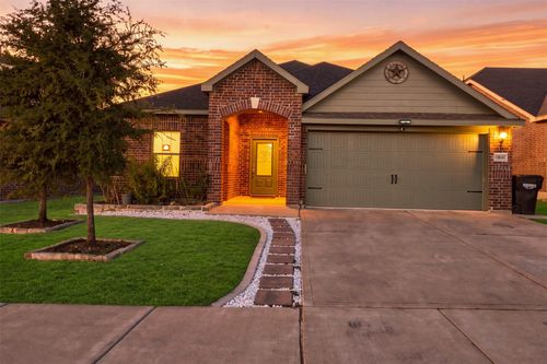 13641 Fehrman Rd, Crowley, TX, 76036-1601 | Card Image
