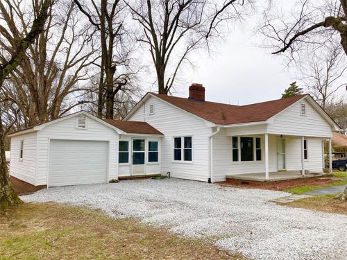211 W 1st St, Landis, NC, 28088-1703 | Card Image