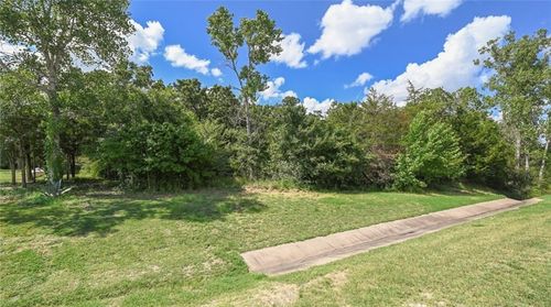 3994 Arboleda Dr, College Station, TX, 77845-5065 | Card Image