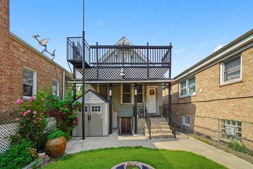 5512 W Wrightwood Ave, Chicago, IL, 60639-1343 | Card Image
