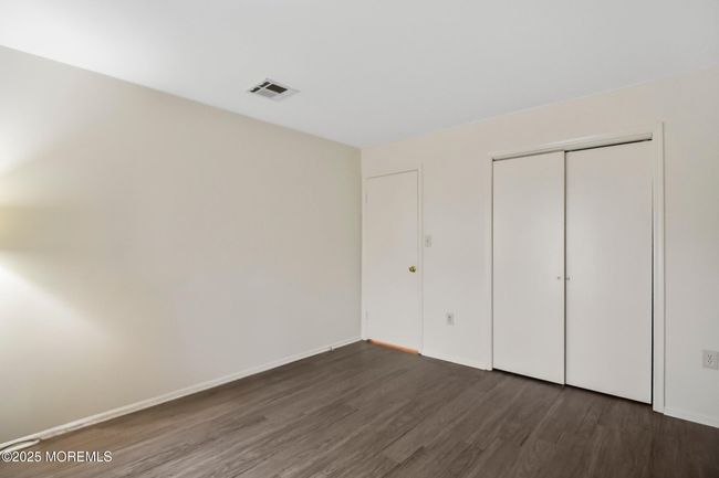 318 Crawford St, Condo with 2 bedrooms, 1 bathrooms and 27 parking in Eatontown NJ | Image 10