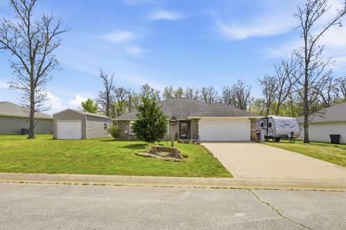 13719 Pella Ln, Neosho, MO, 64850-8781 | Card Image