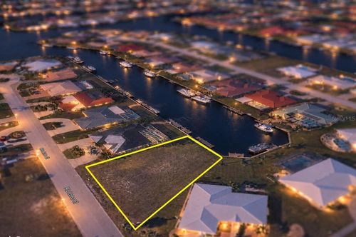 2510 Rio Lisbo Ct, PUNTA GORDA, FL, 33950-6318 | Card Image