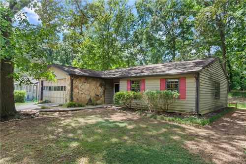 573 Fieldstream Way, Lawrenceville, GA, 30044-6956 | Card Image