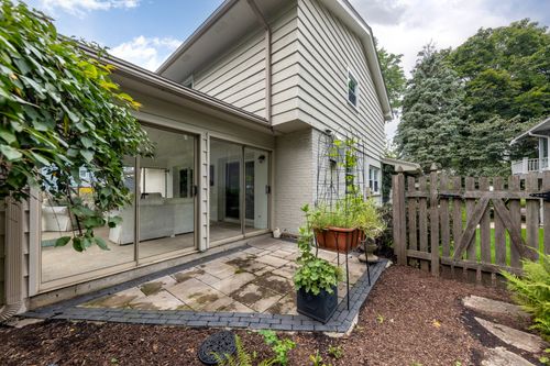 612 Burning Tree Ln, Naperville, IL, 60563-2411 | Card Image