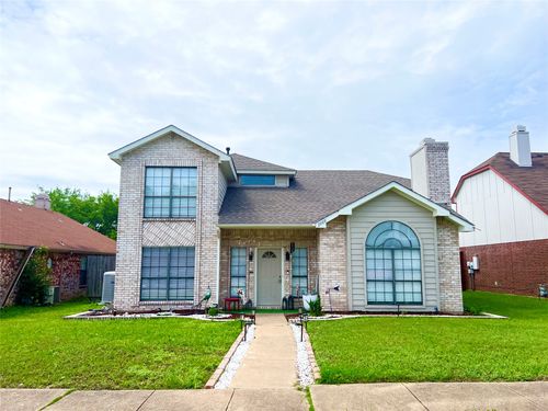 2909 Andante Dr, Grand Prairie, TX, 75052-4325 | Card Image