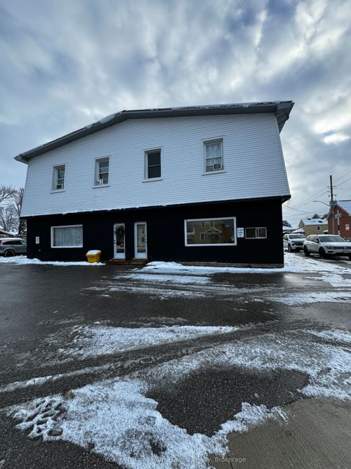 a-116 Elora St S, Harriston, ON, N0G1Z0 | Card Image