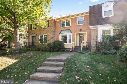 2417 Falls Place Ct, Falls Church, VA, 22043-3010 | Card Image