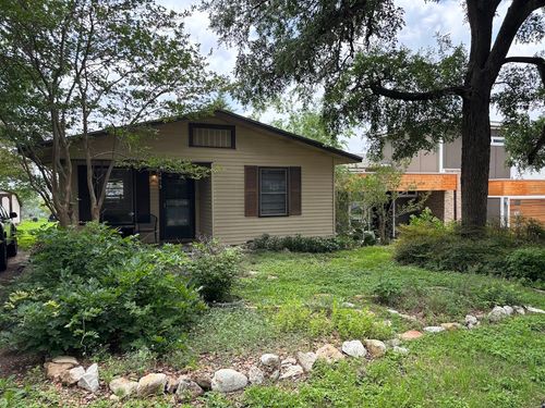 2815 Crest Ave, Austin, TX, 78702-2514 | Card Image