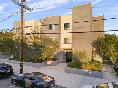 6320 Beck Ave, North Hollywood, CA, 91602-1901 | Card Image