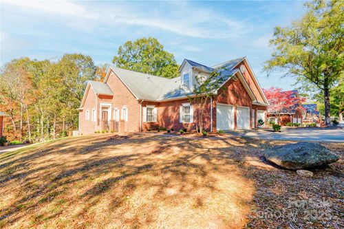 110 Columns Cir, Shelby, NC, 28150-4866 | Card Image