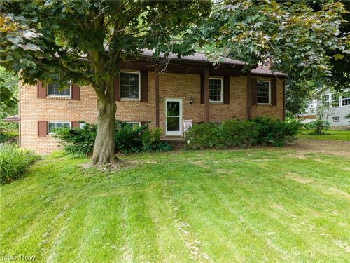 5520 Apple Ridge Cir, Green, OH, 44216-9610 | Card Image