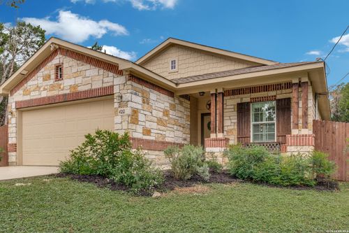 422 Weatherby Dr, Spring Branch, TX, 78070-4245 | Card Image