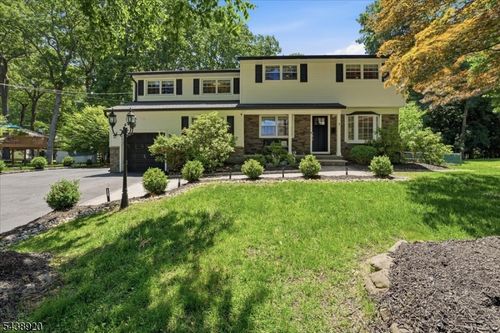 3 Richard Dr W, Mount Arlington, NJ, 07856 | Card Image