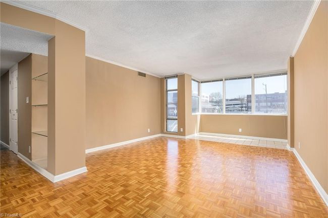 Partial angle of Dining Area facing Living Room | Image 23