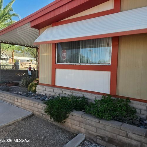 2633 S Western Way Cir, Tucson, AZ, 85713-4377 | Card Image