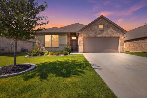 5213 Crystal Lake Ave, Krum, TX, 76249-6051 | Card Image