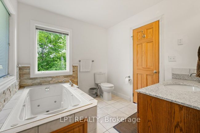 32 Chisamore Point Rd, House other with 3 bedrooms, 2 bathrooms and 10 parking in Gananoque ON | Image 24