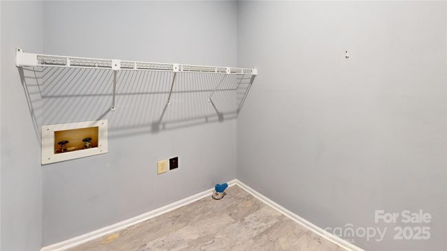 Laundry Room | Image 10
