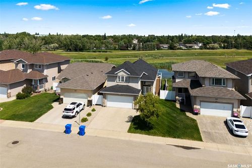 8255 Fairways Dr West, Regina, SK, S4Y0A1 | Card Image