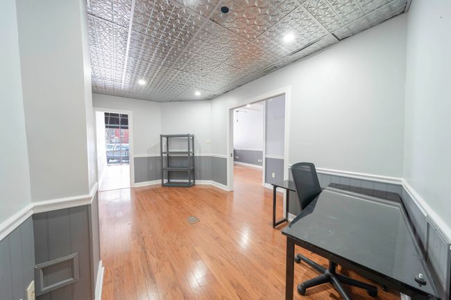 Office 8 | Image 12