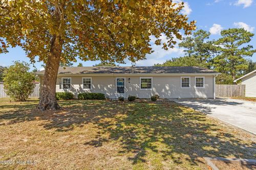 129 Bayberry Rd, Newport, NC, 28570-8502 | Card Image