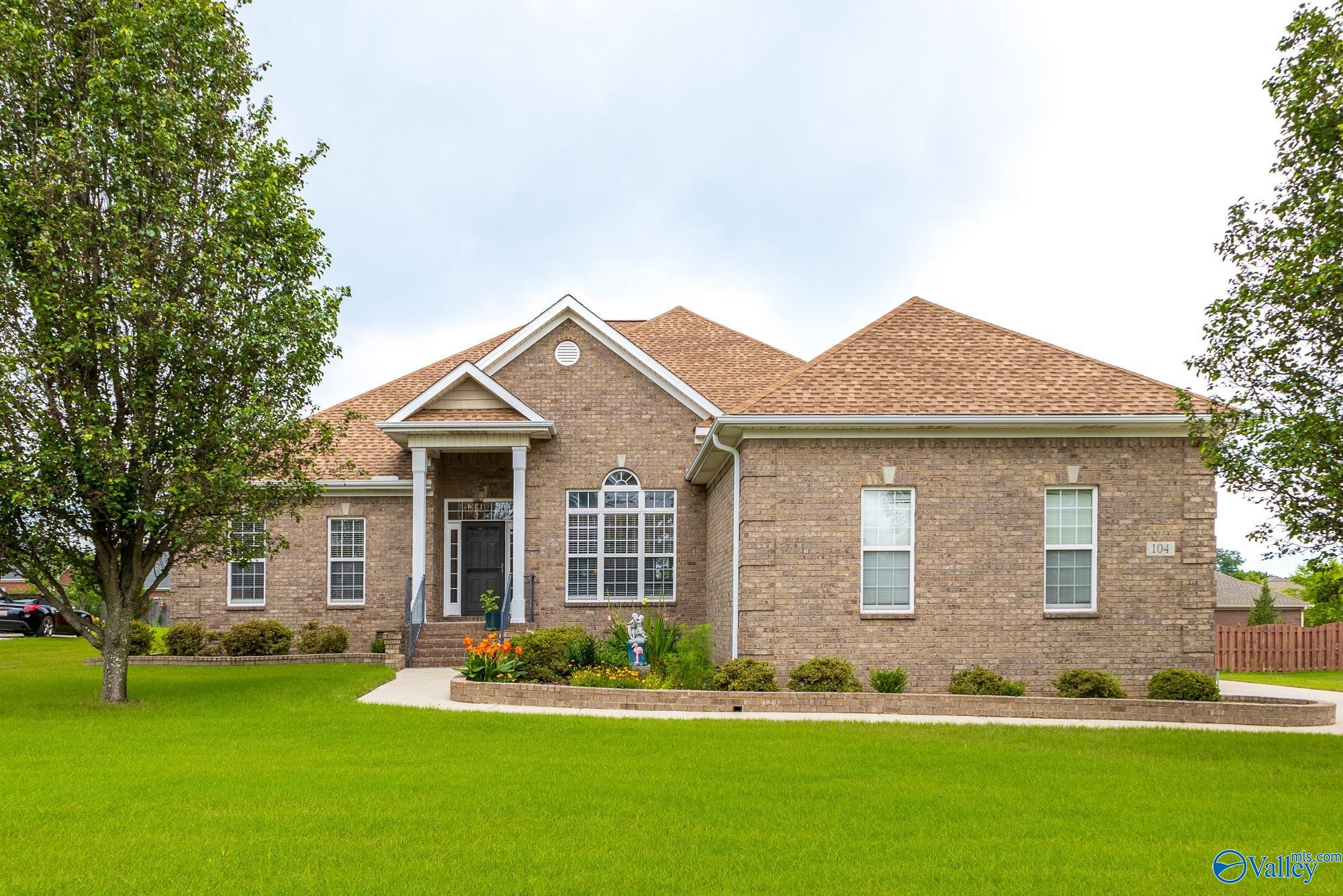 Sam Houston Cir, Madison, AL 35757