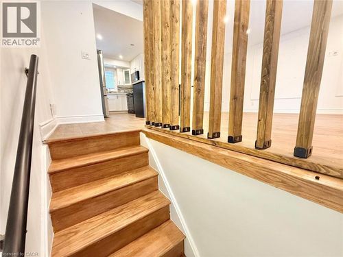 main-unit-12 Foster Crescent, Cambridge, ON, N1R4R1 | Card Image