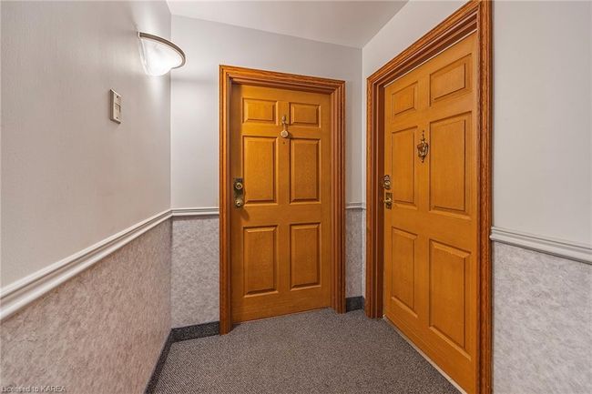 207 - 130 Wright Cres, House attached with 2 bedrooms, 2 bathrooms and 1 parking in Kingston ON | Image 8