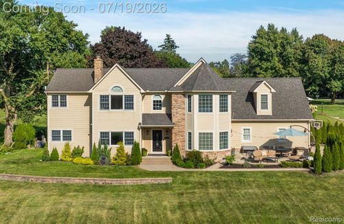 1370 Fieldway Dr, Bloomfield Hills, MI, 48302-0830 | Card Image