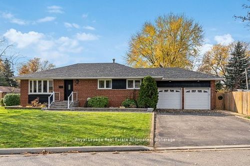 20 Suburban Dr, Mississauga, ON, L5N1G5 | Card Image