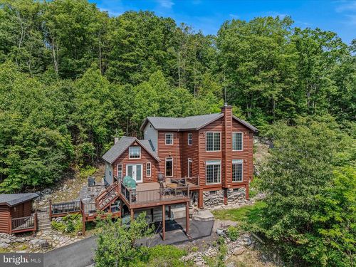 71 Chateau Ln, GREAT CACAPON, WV, 25422-1120 | Card Image