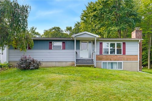6240 Woodard Rd, Andover, OH, 44003-9637 | Card Image