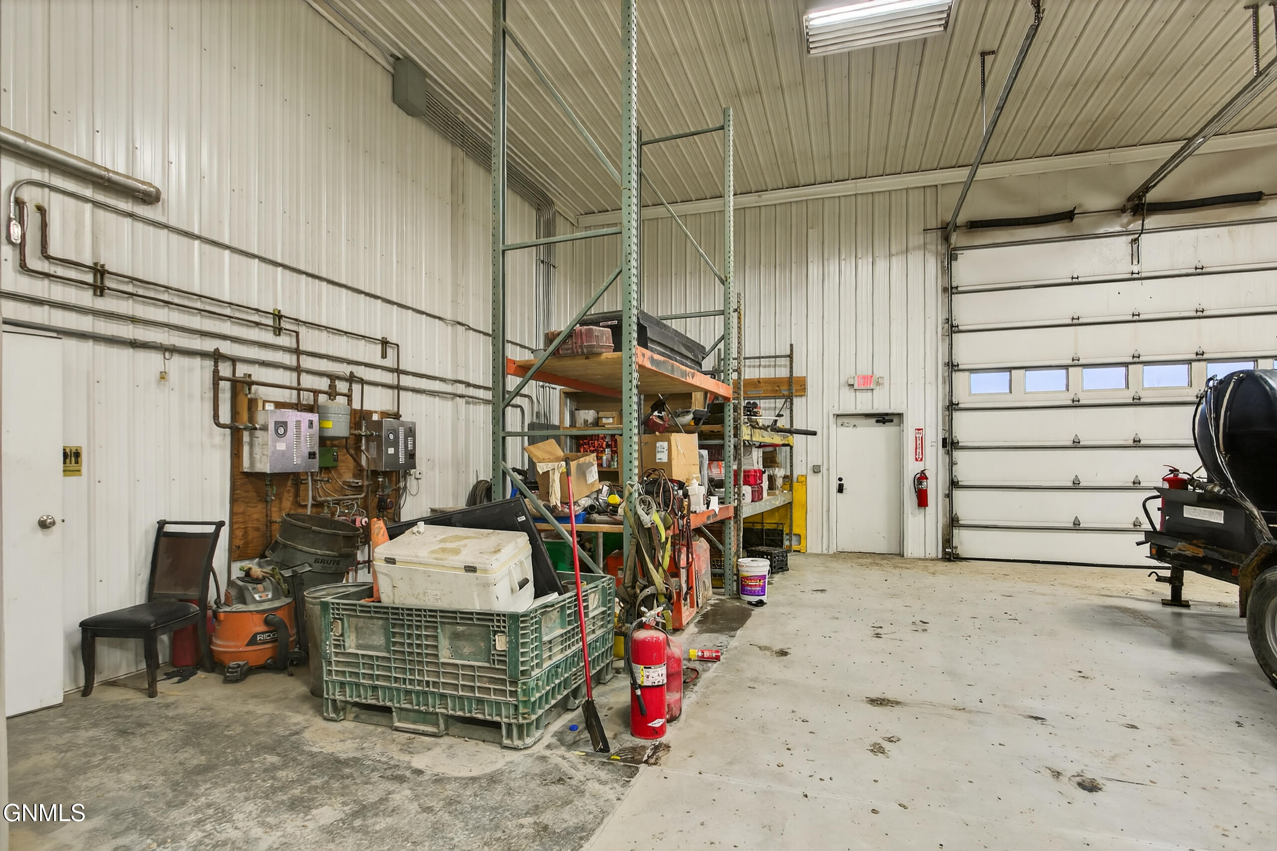 Commercial Sale in Alexander 3